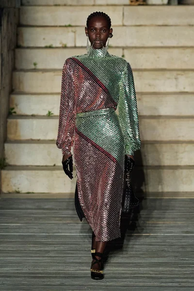 Look 42